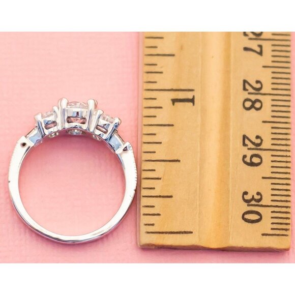 Vintage Triple Diamond Supremacy Ring | Size 9 | Avon | H25 - Picture 3 of 3